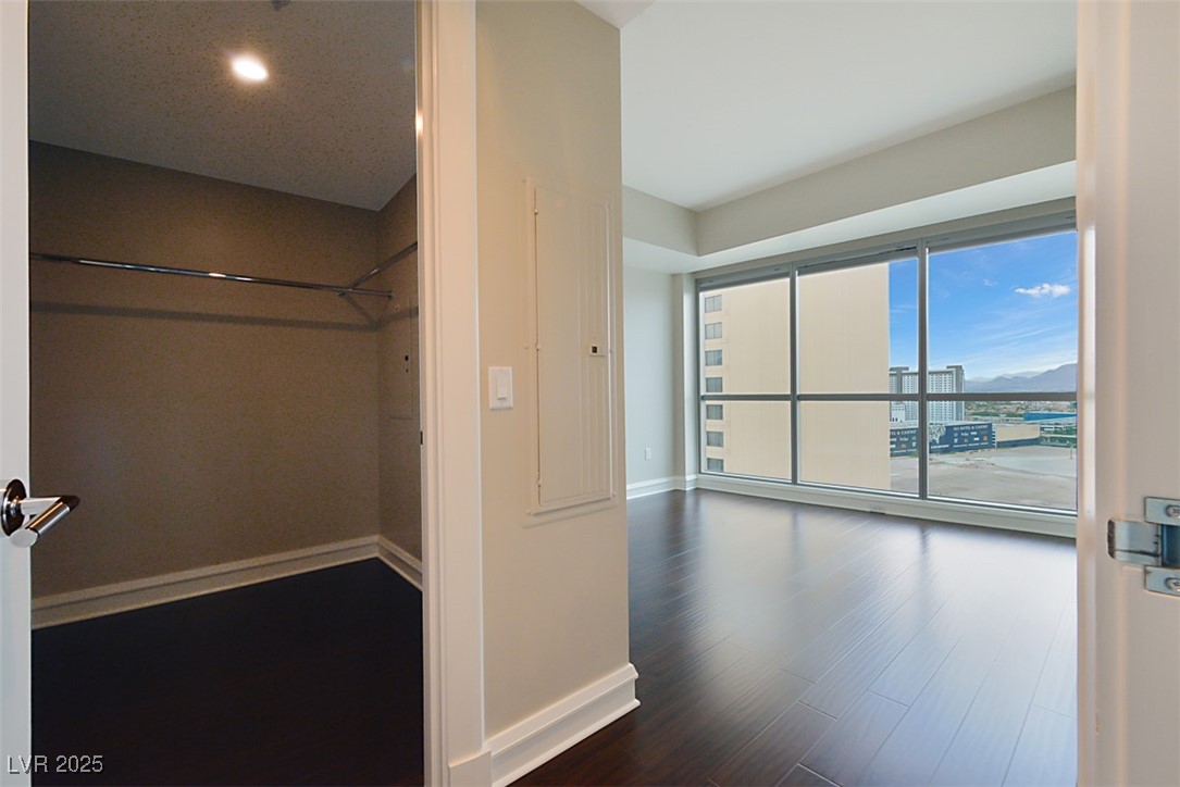 2700 Las Vegas Boulevard 1604 Property Photo 4