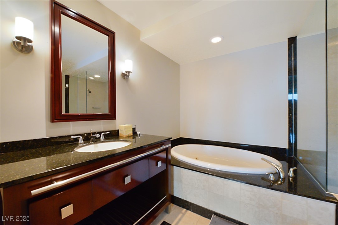2700 Las Vegas Boulevard 1604 Property Photo 10