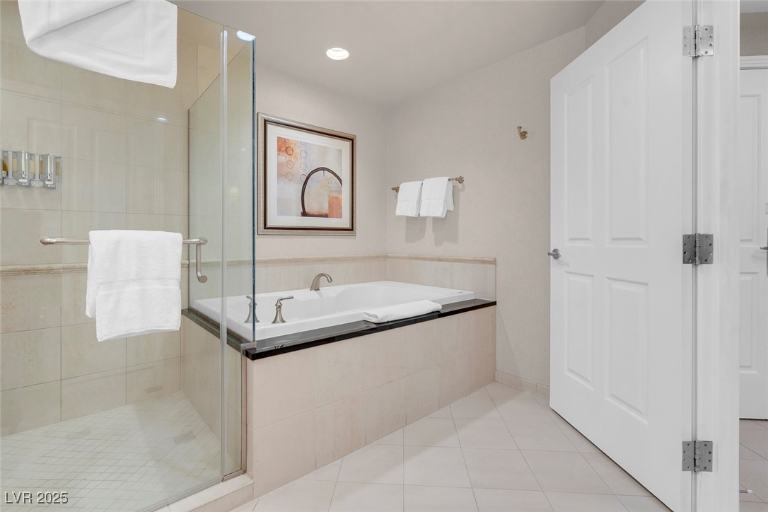 135 East Harmon Avenue 1007 Property Photo 45