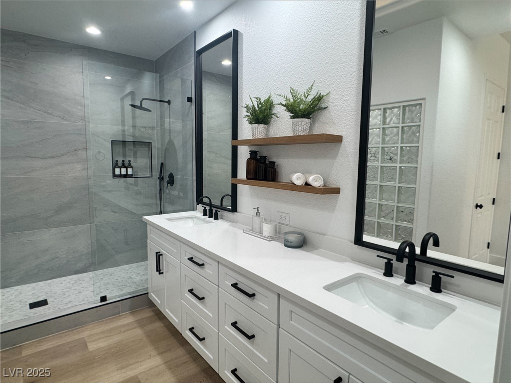 10405 Junction Hill Drive Property Photo 13