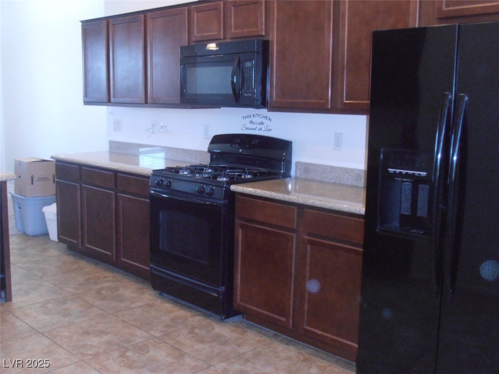 2351 Thornwood Castle Drive Property Photo 20