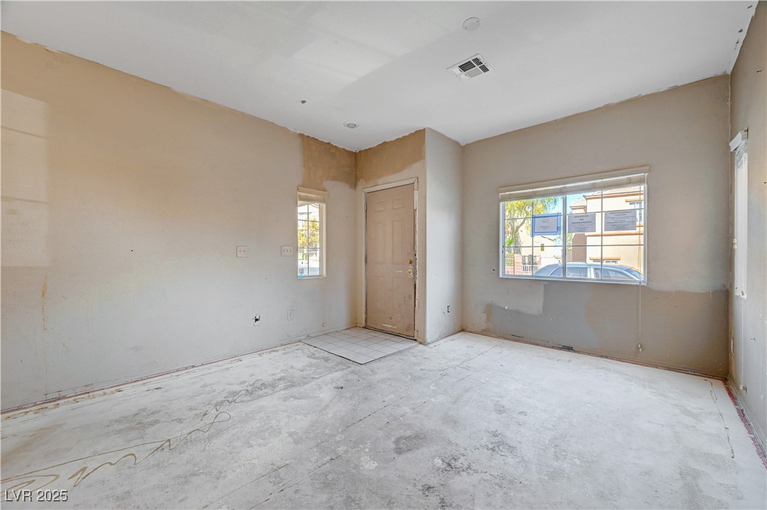 10505 Cold Mountain Avenue Property Photo 7