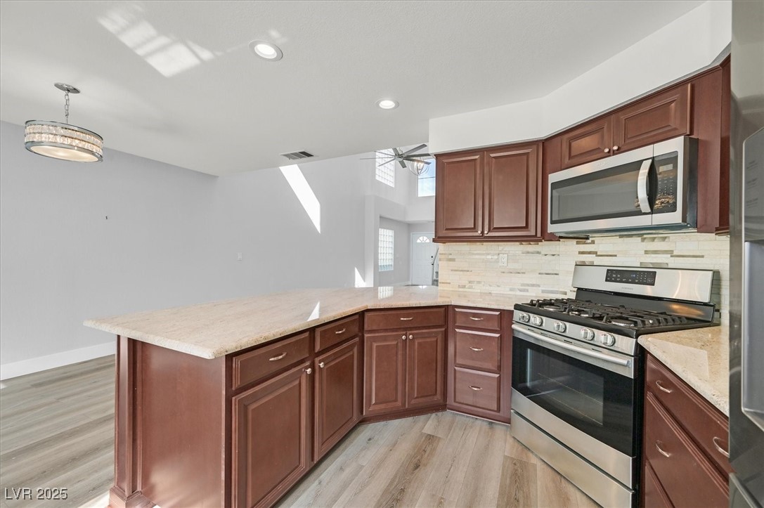 5421 Painted Mirage Road Property Photo 11