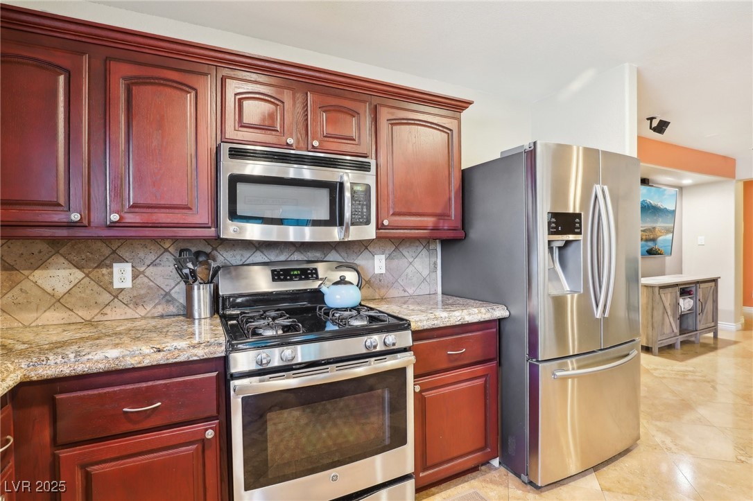 1011 Amber Gate Street Property Photo 16