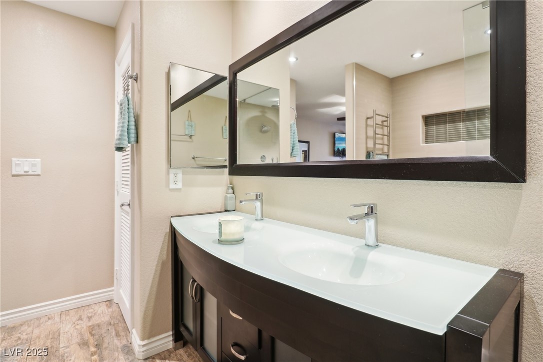 1011 Amber Gate Street Property Photo 27