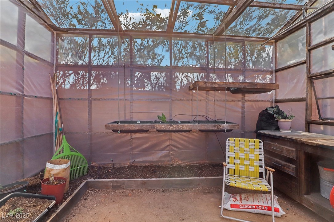 1011 Amber Gate Street Property Photo 45