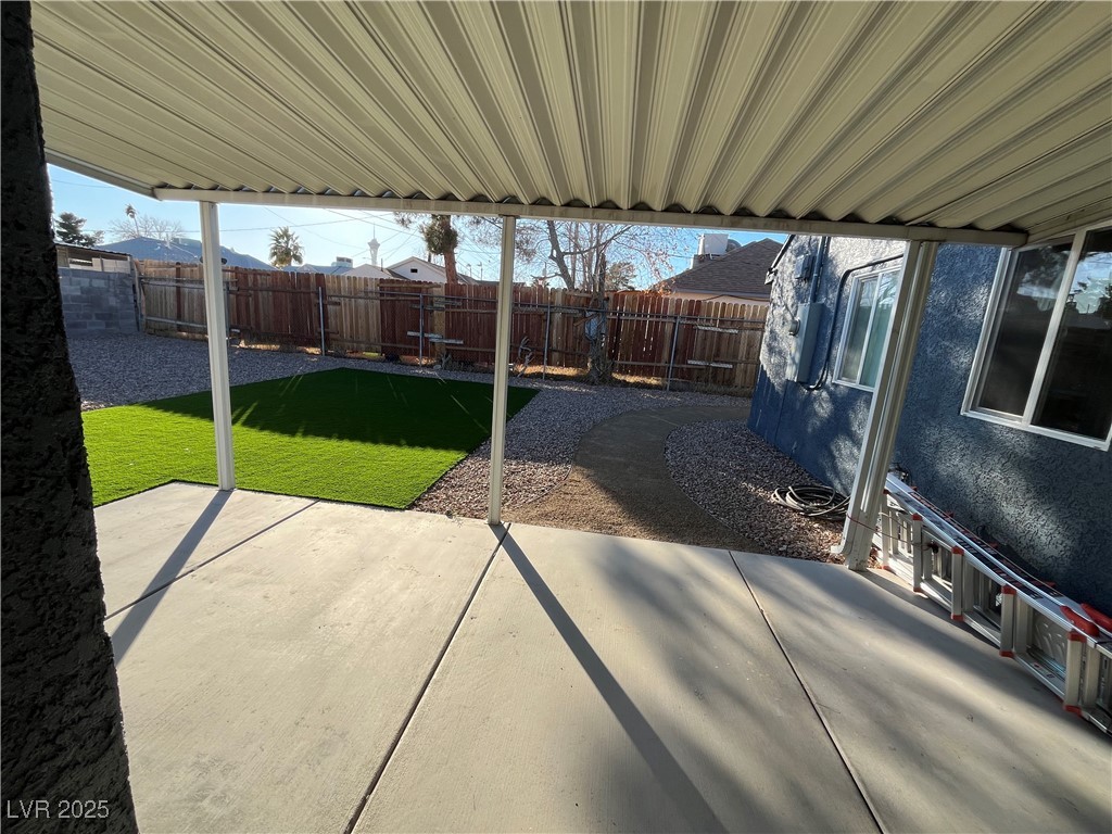 1324 Francis Avenue Property Photo 20