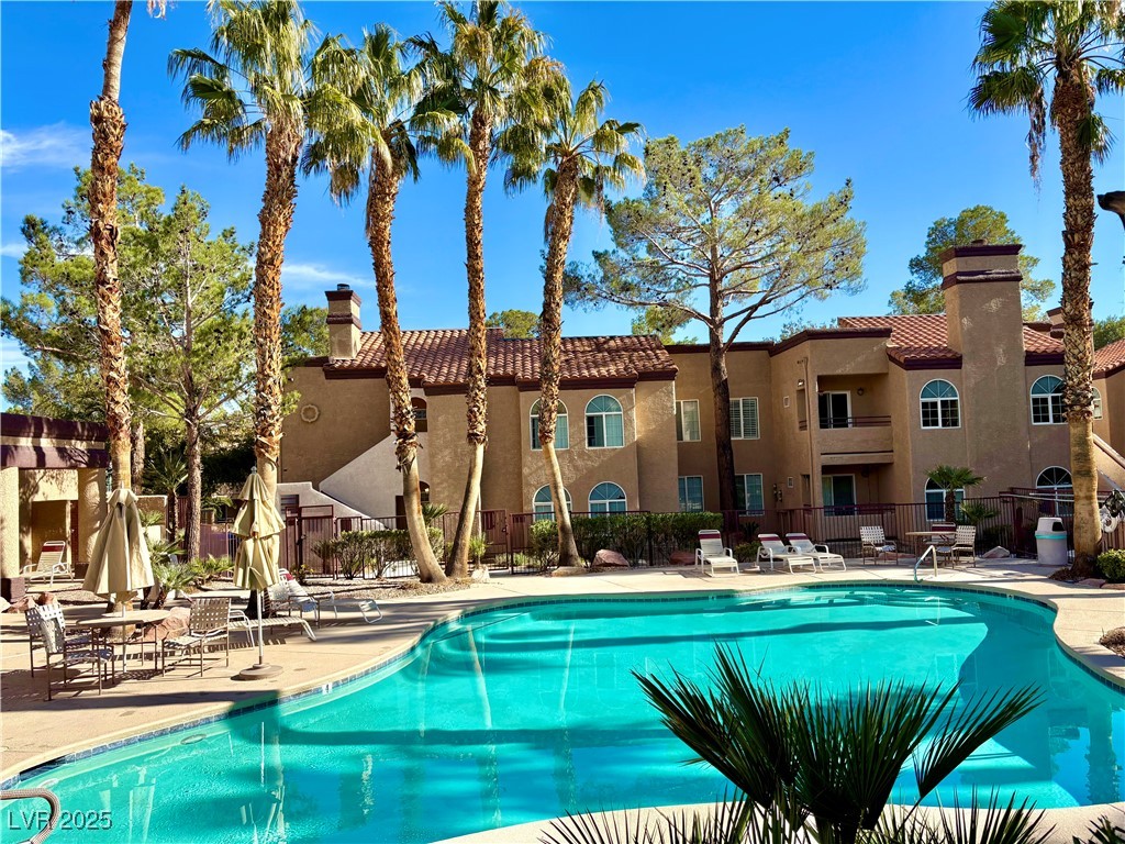 9325 West Desert Inn Road 218 Property Photo 2