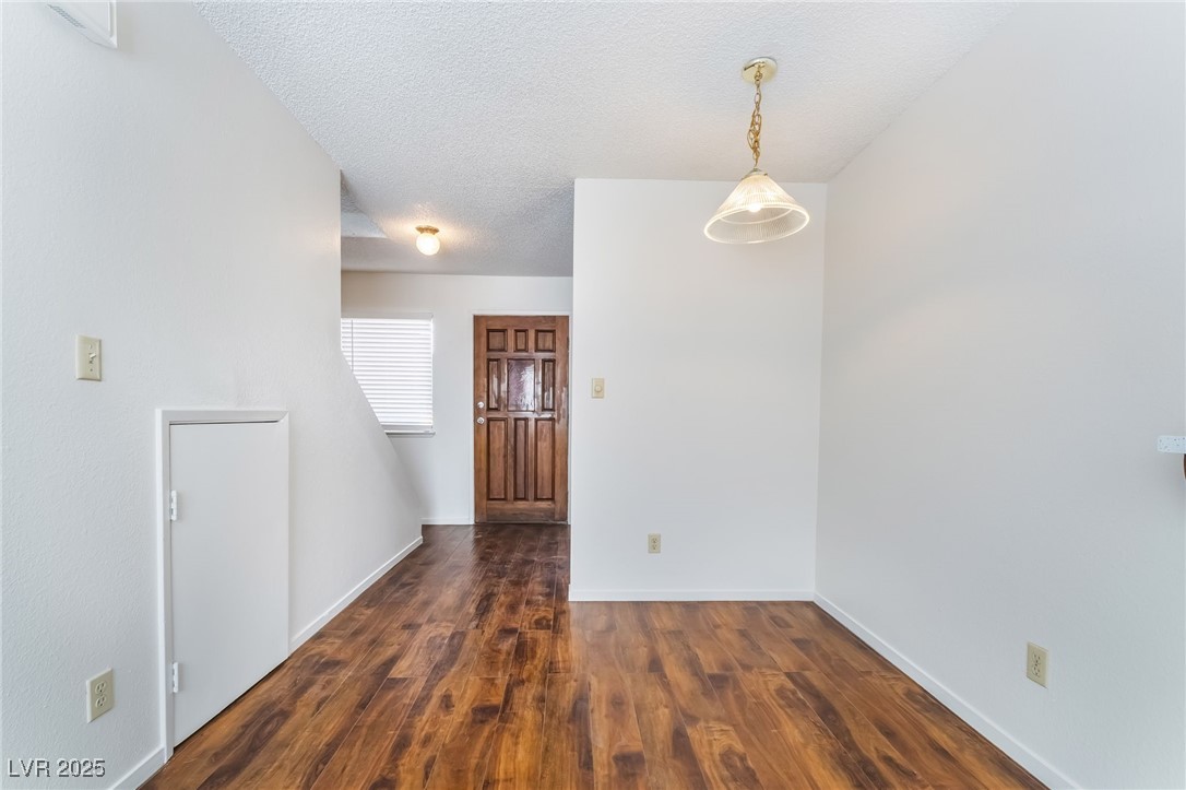2667 Aracatuba Avenue Property Photo 10
