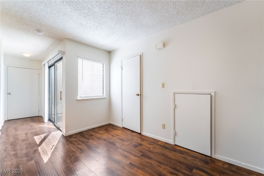 2667 Aracatuba Avenue Property Photo 11