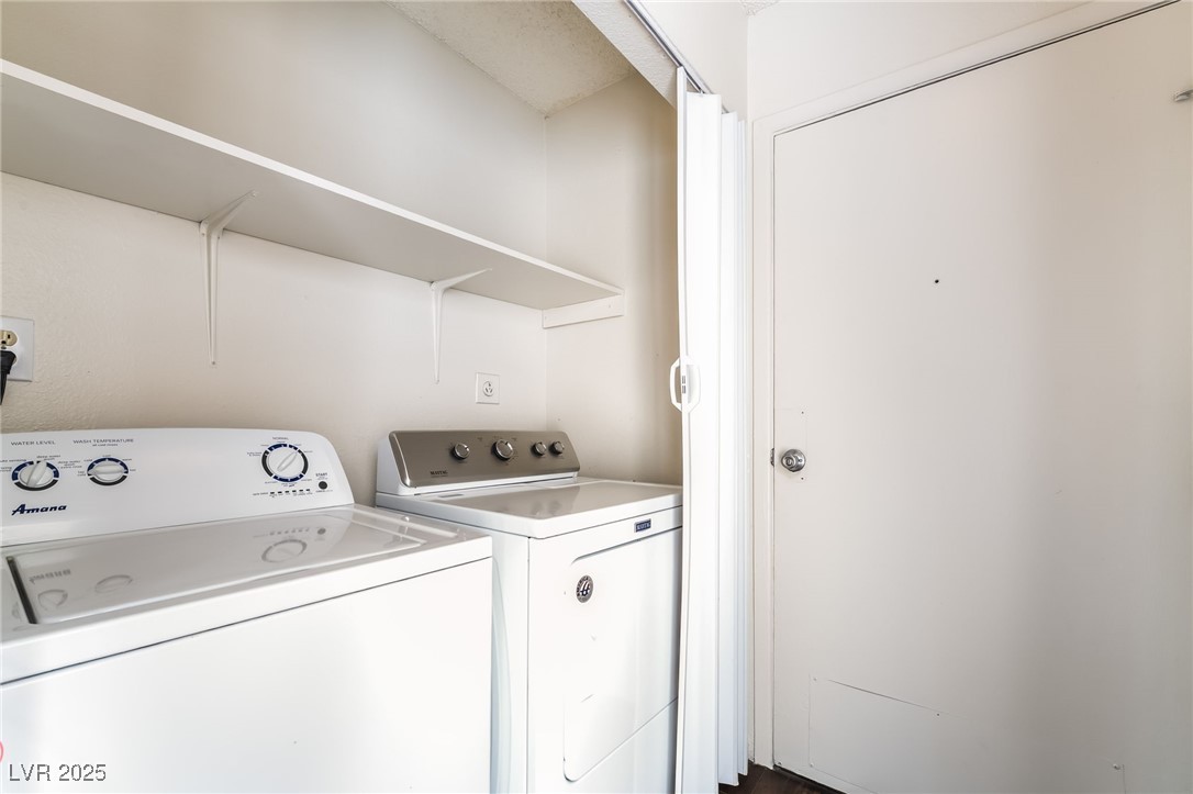 2667 Aracatuba Avenue Property Photo 17