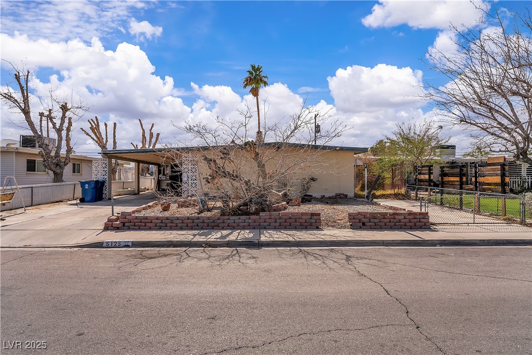 5125 Hallet Drive Property Photo