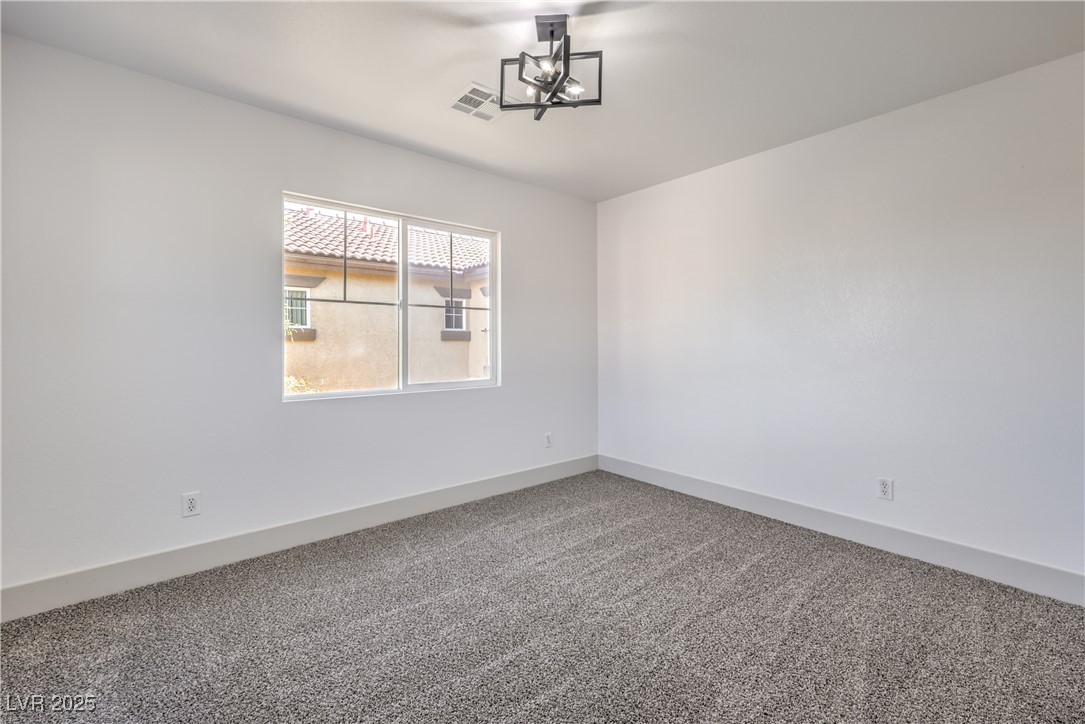 4473 Oberlander Avenue Property Photo 20