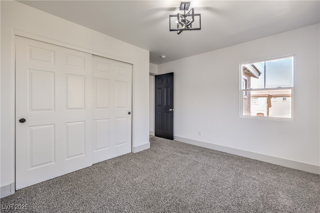 4473 Oberlander Avenue Property Photo 21