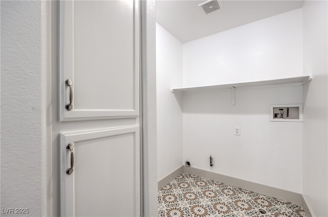 4473 Oberlander Avenue Property Photo 25