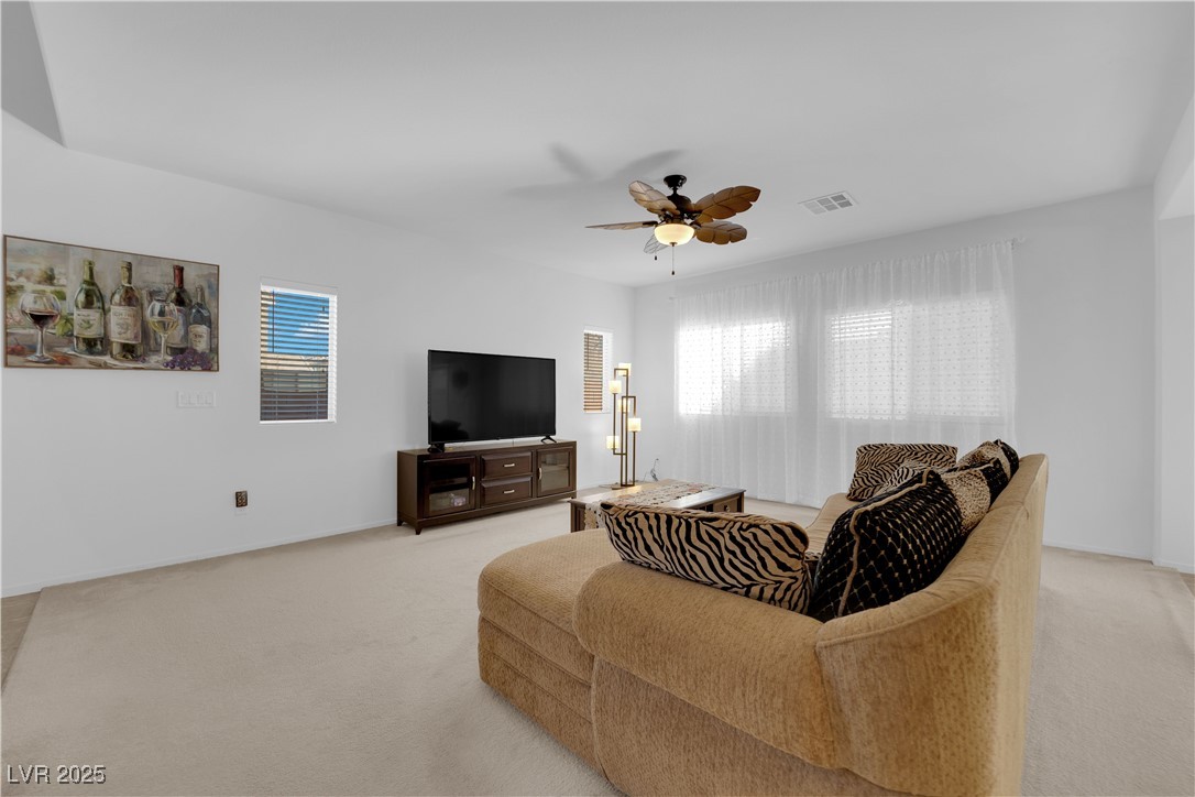 7707 West Diablo Drive Property Photo 8