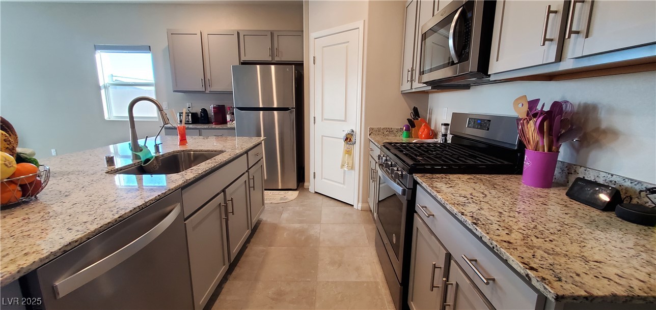 7910 Shimmery Street Property Photo 3