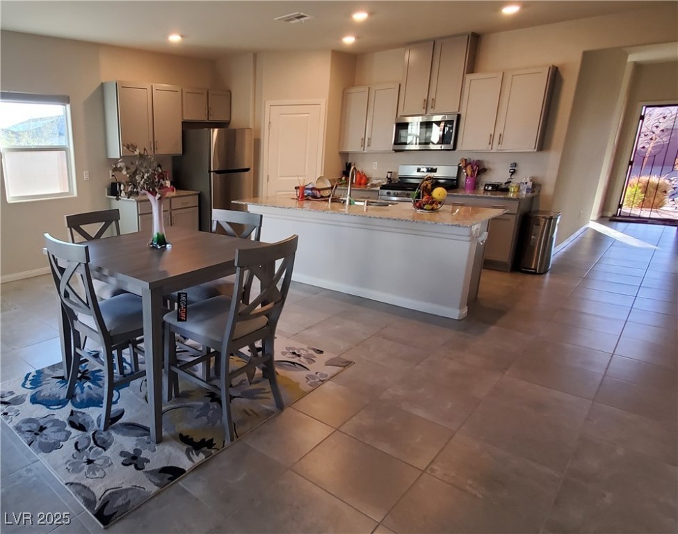 7910 Shimmery Street Property Photo 6
