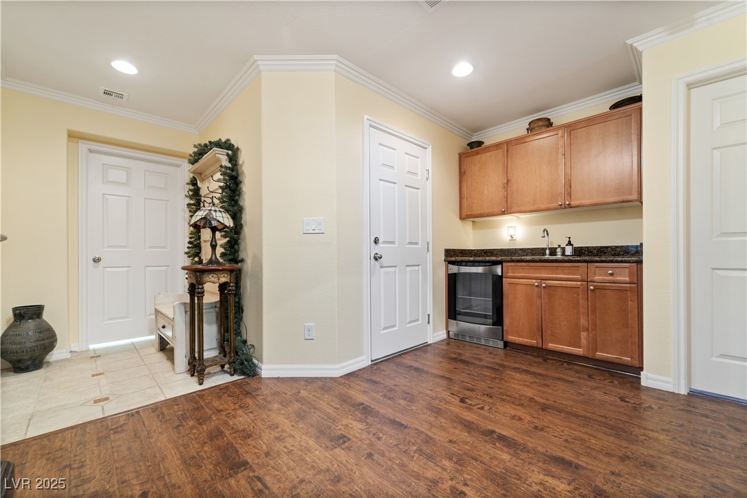 10725 Wrigley Field Avenue Property Photo 10
