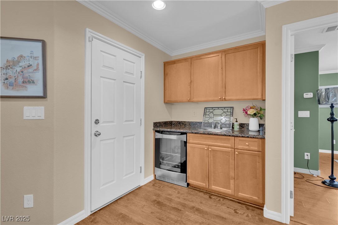 10725 Wrigley Field Avenue Property Photo 11