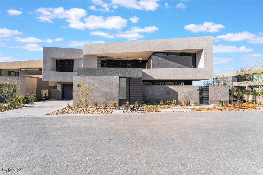 801 Dragons Eye Drive Property Photo 1