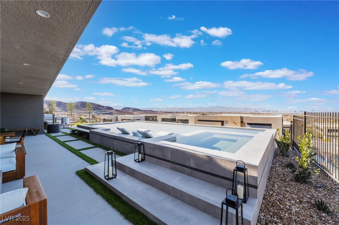 801 Dragons Eye Drive Property Photo 20