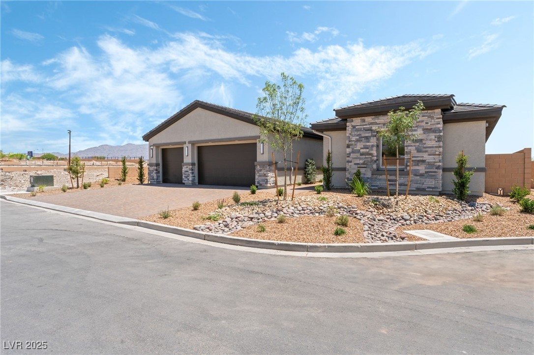 6324 Zephyr Peak Court Property Photo 4