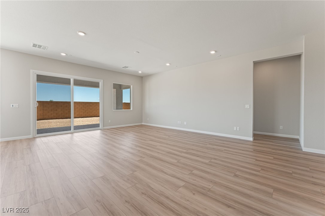 6324 Zephyr Peak Court Property Photo 8