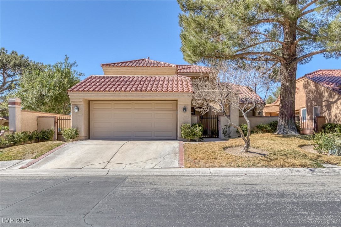 4925 Turtle Point Drive Property Photo 1