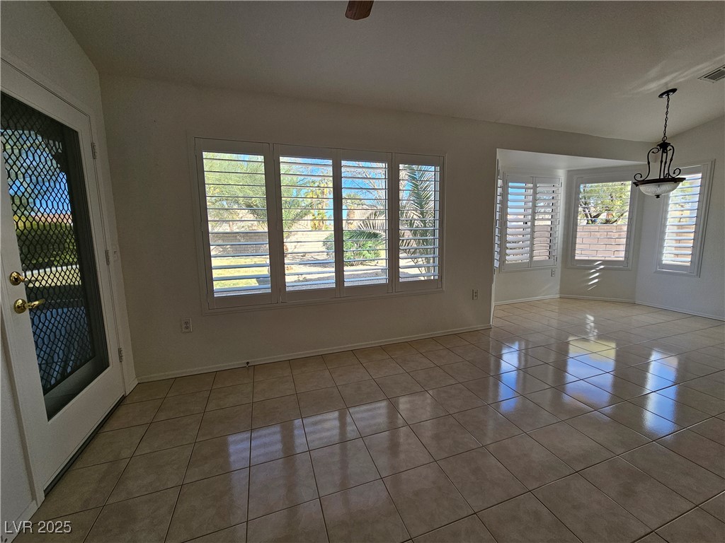 3104 Archwood Way Property Photo 6