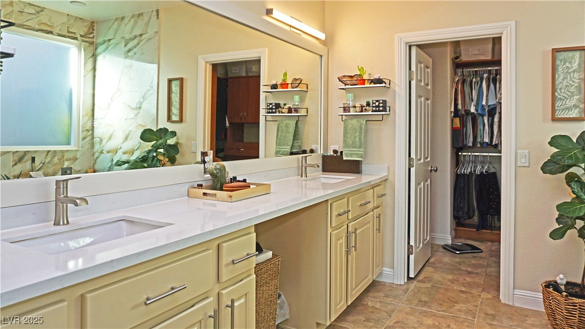 5059 Pensier Street Property Photo 12