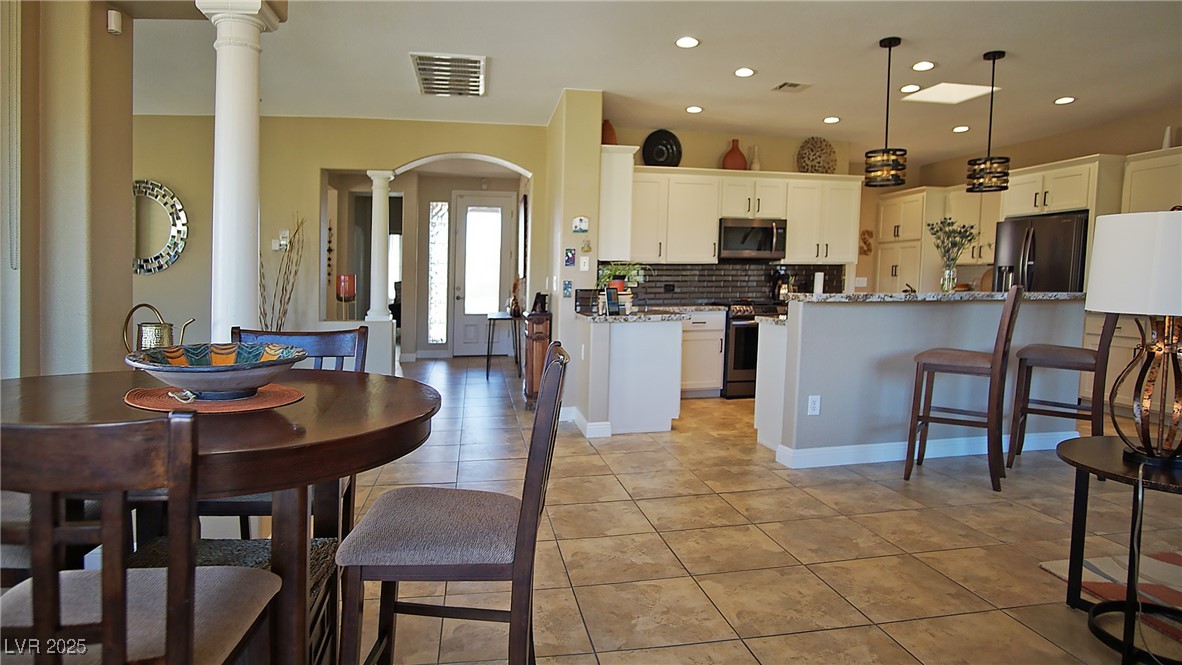 5059 Pensier Street Property Photo 14