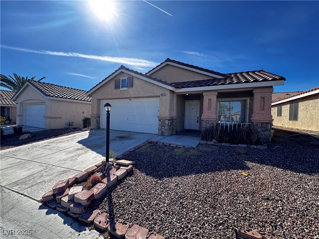 5513 Oakwood Ridge Street Property Photo 1