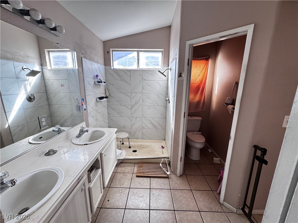 5513 Oakwood Ridge Street Property Photo 8