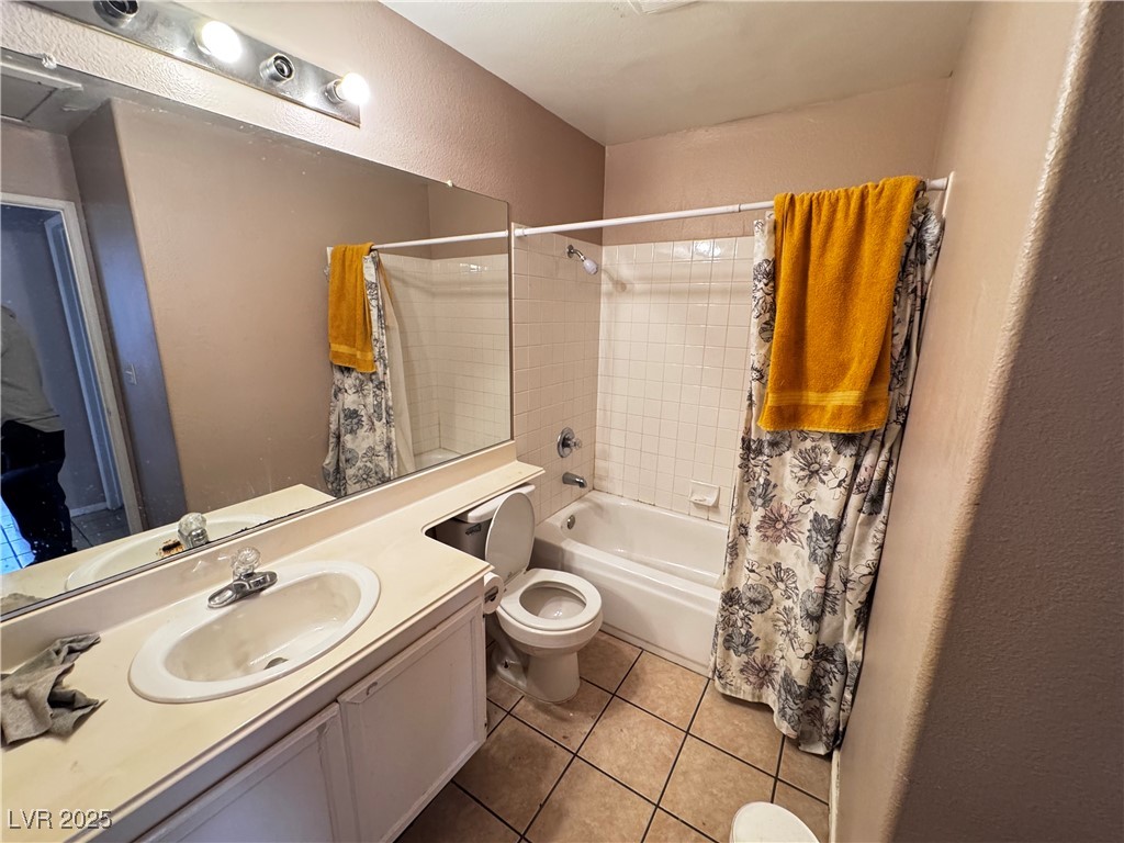 5513 Oakwood Ridge Street Property Photo 11