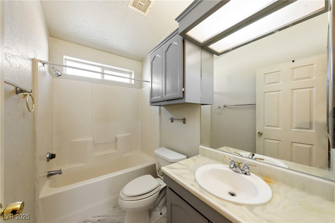 2231 Deacon Street Property Photo 38
