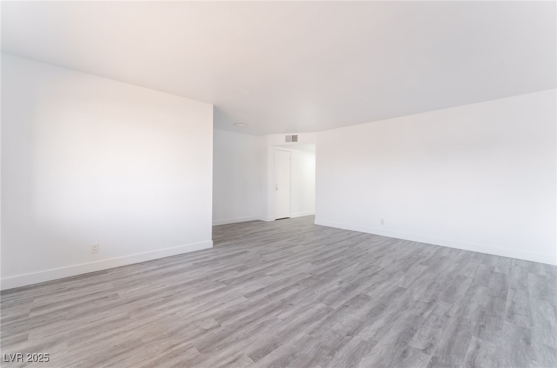 804 Vincent Way Property Photo 4