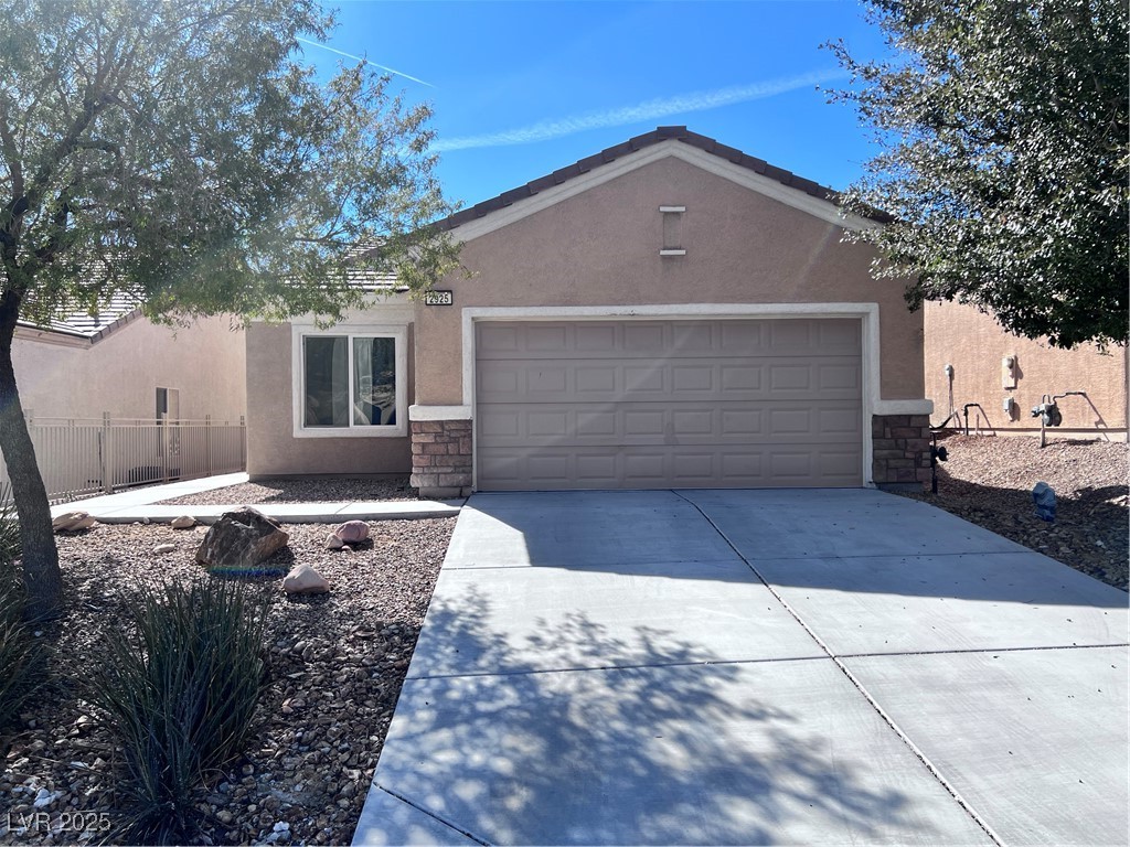 2925 Ivorybill Way Property Photo 1