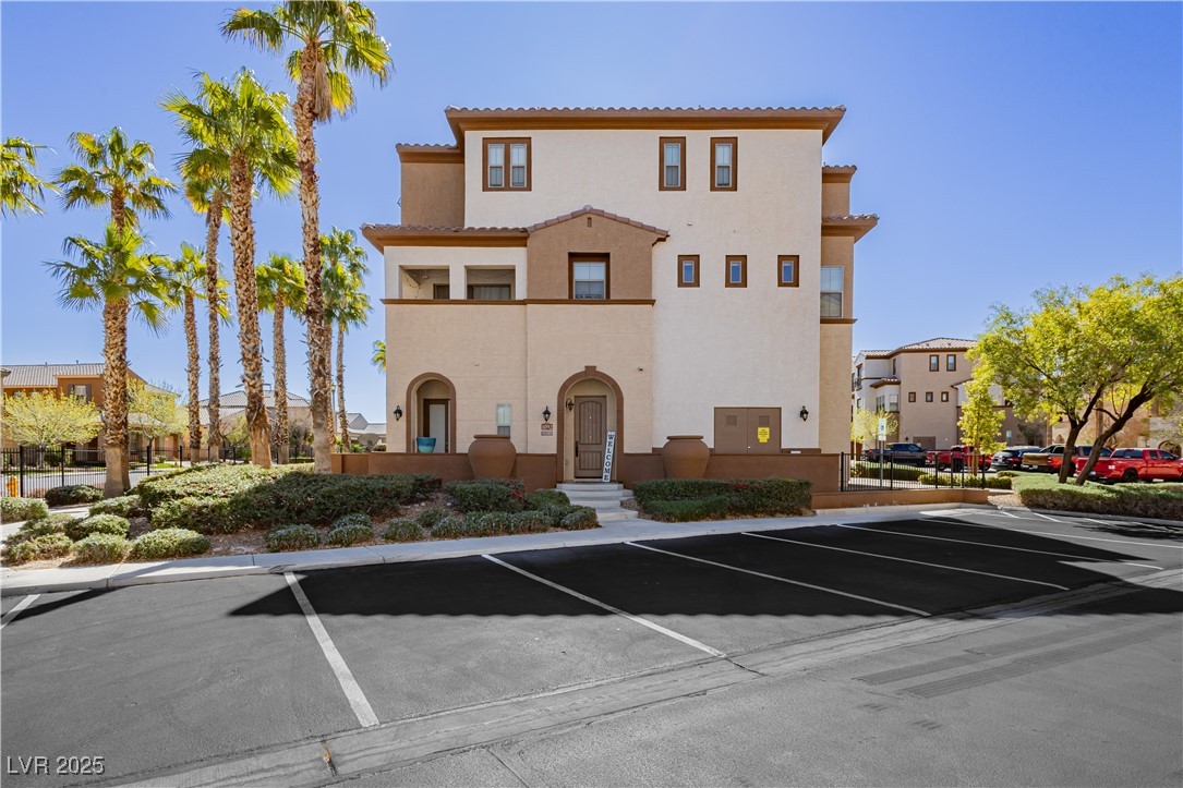 1092 Via Corto Street Property Photo 3
