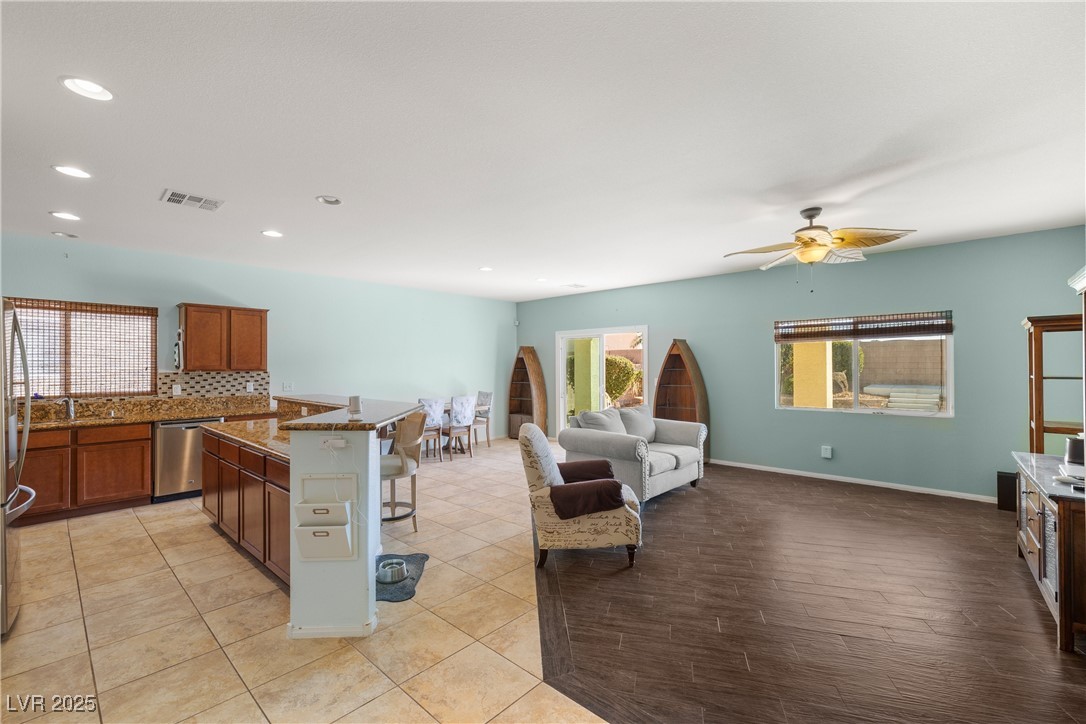 5081 Monte Penne Way Property Photo 6