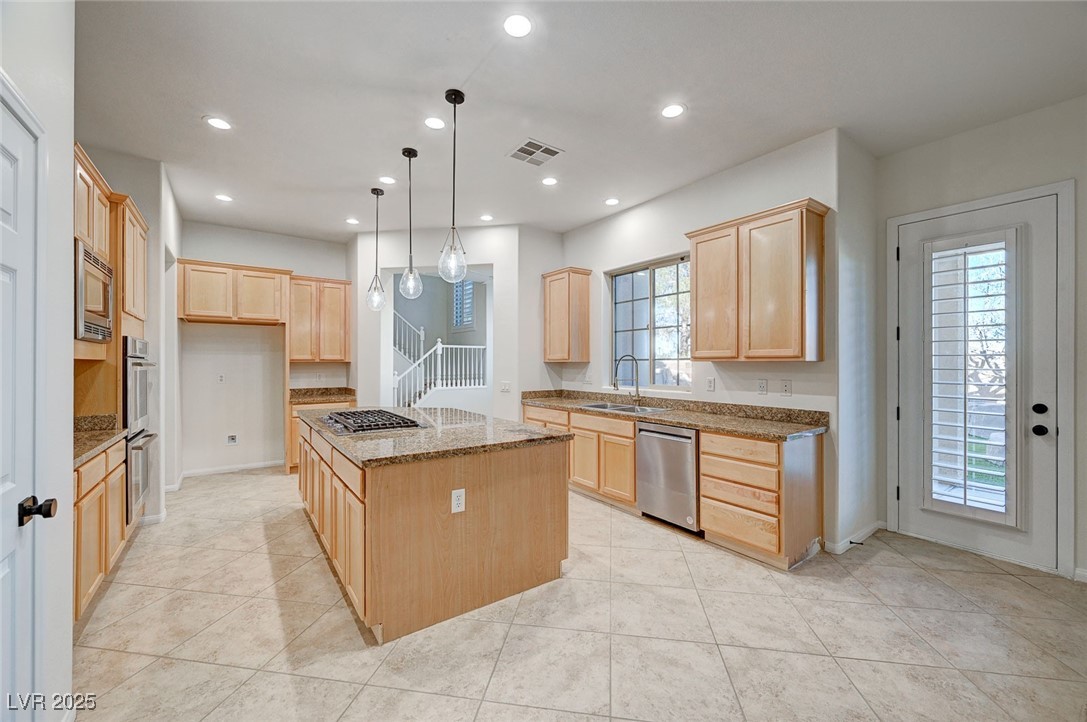 10530 Eagle Nest Street Property Photo 12