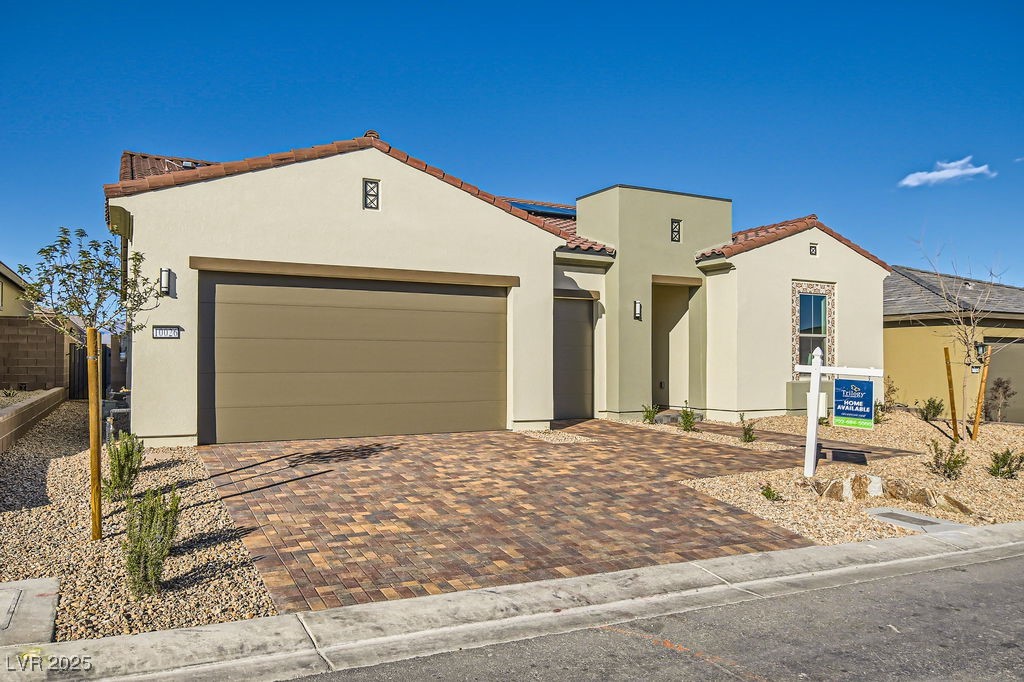 10026 Honey Rose Avenue Property Photo 6