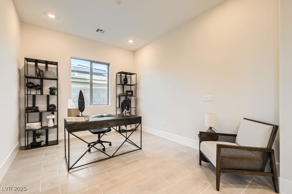10026 Honey Rose Avenue Property Photo 16