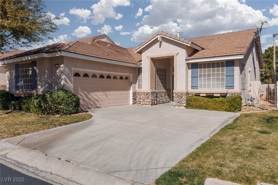 10300 Pinto Creek Lane Property Photo 1