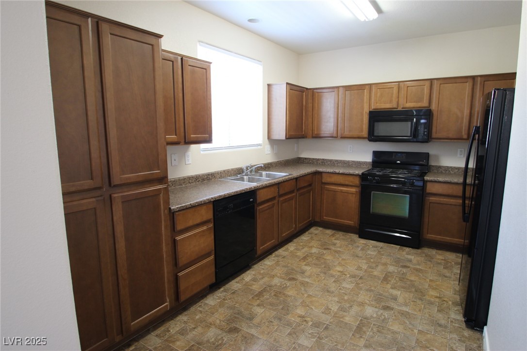 1286 Horizon Village Avenue Property Photo 5