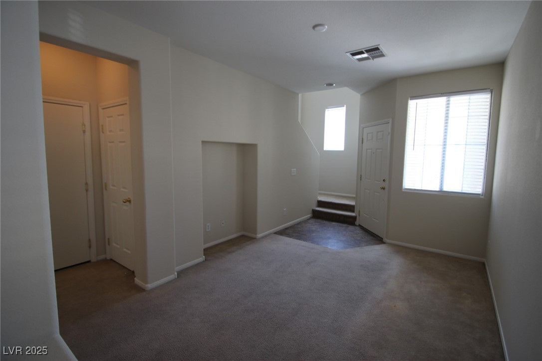 1286 Horizon Village Avenue Property Photo 9