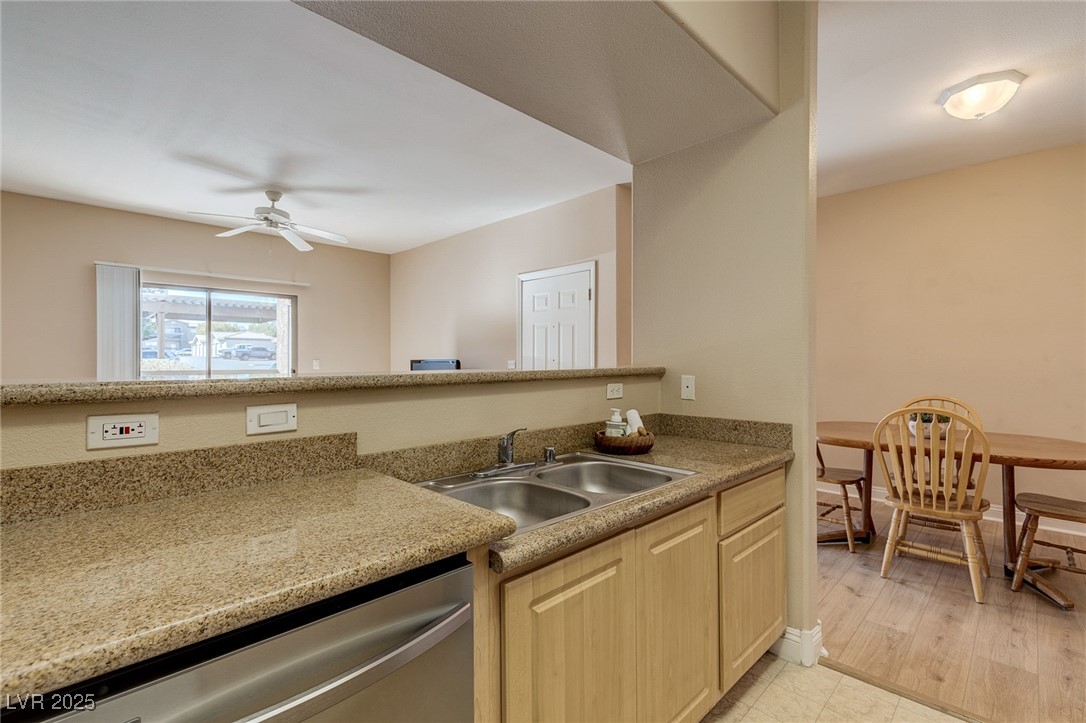 8000 West Badura Avenue 1130 Property Photo 14