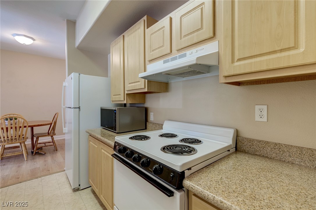 8000 West Badura Avenue 1130 Property Photo 15