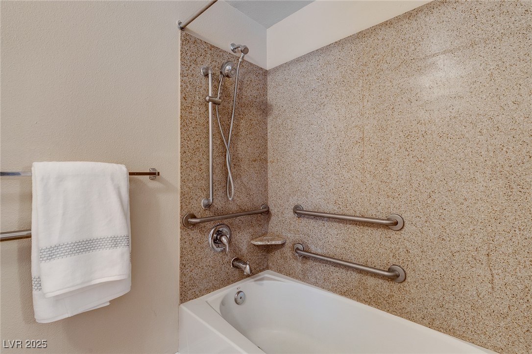 8000 West Badura Avenue 1130 Property Photo 22