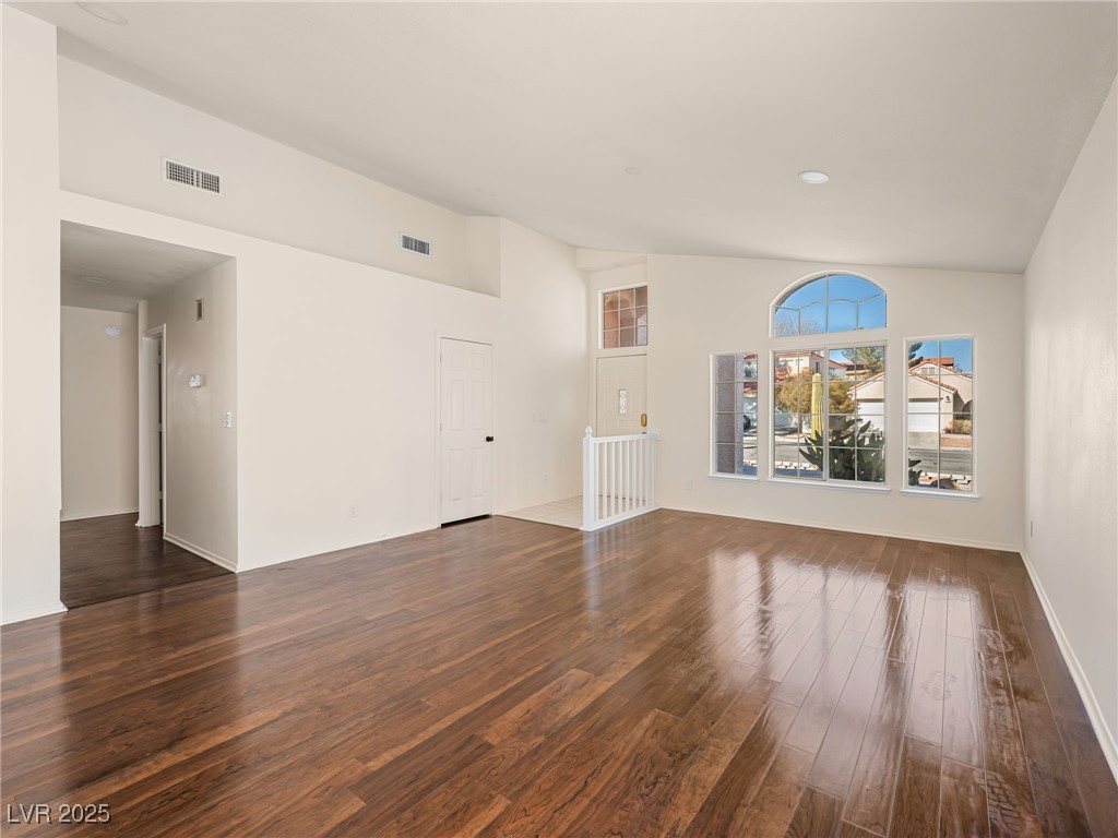 9725 Sierra Mesa Avenue Property Photo 2